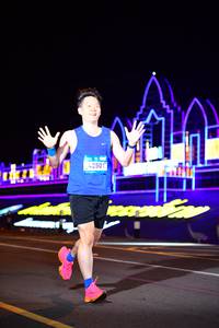 BIB: 42501
                            <button type="button" onclick="openModal(22869101)" class="btn btn-primary btn-sm float-right btn-popup" data-toggle="modal" data-target=".modal-high-quality">
                        <i class="fas fa-shopping-cart"></i> Add to Cart
                    </button>
                                            <button type="button" onclick="isThisMe(22869101, true)" class="btn btn-success btn-sm float-right btn-popup btn-isme hidden" data-toggle="tooltip" data-placement="bottom" title="นี่คือรูปของคุณใช่ไหม คลิกที่นี่เพื่อเอาเข้าอัลบั้ม">
                        <i class="fas fa-plus"></i> Add to album
                    </button>
                    <button type="button" onclick="isThisMe(22869101, false)" class="btn btn-warning btn-sm float-right btn-popup btn-isnotme hidden">
                        <i class="fas fa-ban"></i> Remove from album
                    </button>